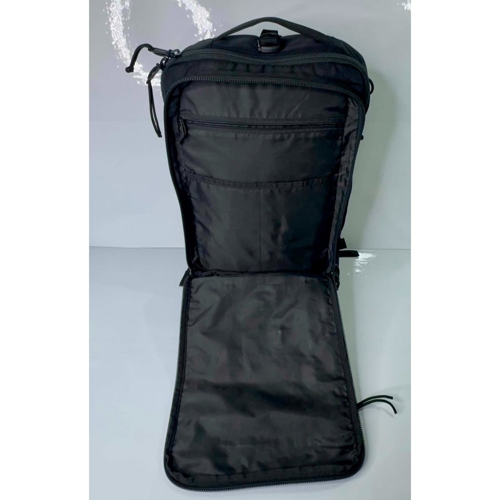 Topo Designs Travel Bag 30L Black Carry On Backpack Convertible Laptop Luggage - Picture 9 of 13